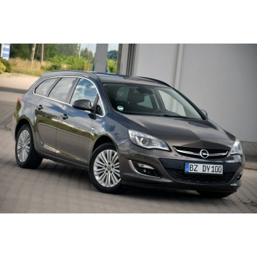 Opel Astra  Kombi 2013,  1.7 diesel - Na sprzedaż za 17 900 zł - Ostrów Mazowiecka - zdjęcie 2
