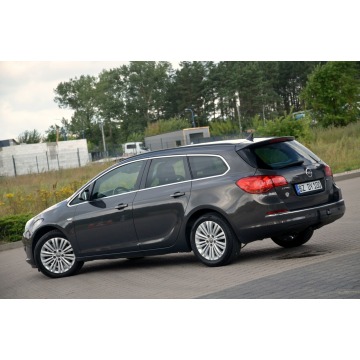 Opel Astra  Kombi 2013,  1.7 diesel - Na sprzedaż za 17 900 zł - Ostrów Mazowiecka - zdjęcie 7