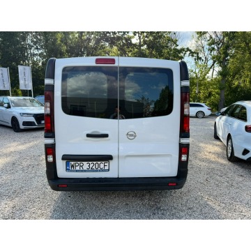 Opel Vivaro 2018,  1.6 diesel - Na sprzedaż za 49 199 zł - Pęcice - zdjęcie 6
