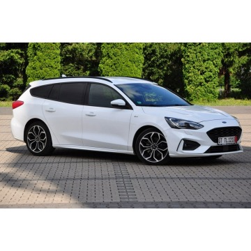 Ford Focus  Kombi 2019,  2.0 diesel - Na sprzedaż za 43 900 zł - Ostrów Mazowiecka - zdjęcie 10