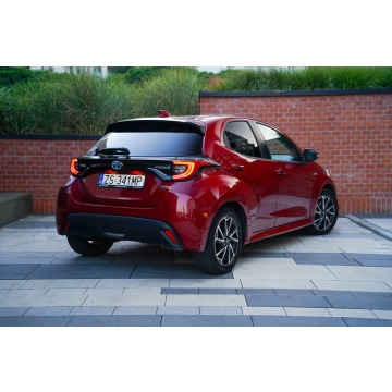 Toyota Yaris  Hatchback 2020,  1.5 hybryda, automat - Na sprzedaż za 72 700 zł - Kraków - zdjęcie 2