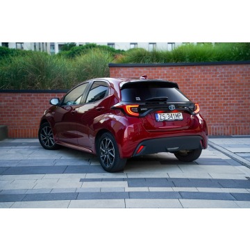 Toyota Yaris  Hatchback 2020,  1.5 hybryda, automat - Na sprzedaż za 72 700 zł - Kraków - zdjęcie 4