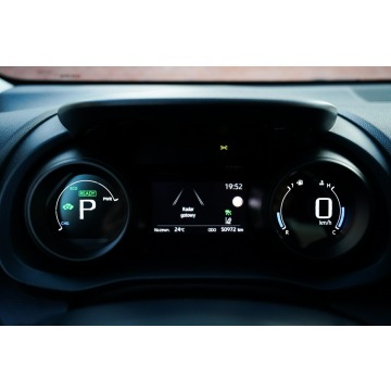 Toyota Yaris  Hatchback 2020,  1.5 hybryda, automat - Na sprzedaż za 72 700 zł - Kraków - zdjęcie 12