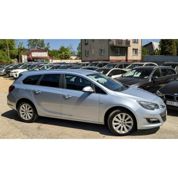Opel Astra  Kombi 2016,  1.4 benzyna - Na sprzedaż za 23 900 zł - Częstochowa - zdjęcie 9