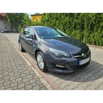 Opel Astra  Hatchback 2013,  1.6 benzyna - Na sprzedaż za 22 900 zł - Ruda Śląska - zdjęcie 3