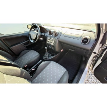 Ford Fiesta  Hatchback 2004,  1.4 benzyna - Na sprzedaż za 4 199,00 zł - Mirsk - zdjęcie 9