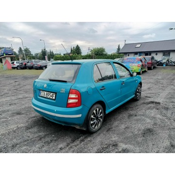 Skoda Fabia  Hatchback 2003,  1.4 benzyna+LPG - Na sprzedaż za 1 950,00 zł - Tarnów - zdjęcie 4