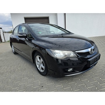 Honda Civic  Sedan/Limuzyna 2010,  1.3 hybryda, automat - Na sprzedaż za 18 900 zł - Kutno - zdjęcie 2