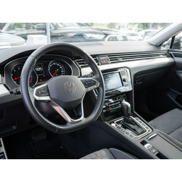 Volkswagen Passat  Kombi 2023,  1.5 benzyna, automat - Na sprzedaż za 79 840 zł - Gdynia - zdjęcie 6