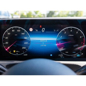 Mercedes - Benz CLA-klasa  Sedan/Limuzyna 2025,  1.3 benzyna, automat - Na sprzedaż za 152 840 zł - Gdynia - zdjęcie 12