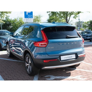Volvo   SUV 2023,  2.0 benzyna, automat - Na sprzedaż za 102 840 zł - Gdynia - zdjęcie 4