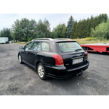 Toyota Avensis  Kombi 2004,  2.0 diesel - Na sprzedaż za 3 950,00 zł - Tarnów - zdjęcie 3