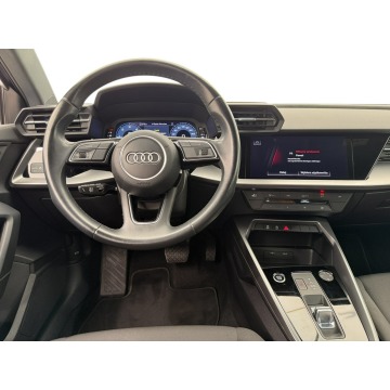 Audi A3  Hatchback 2023,  2.0 diesel, automat - Na sprzedaż za 64 900 zł - Warszawa - zdjęcie 9