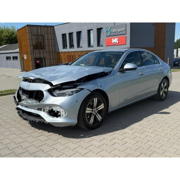 Mercedes C 200 - 4Matic*Avantgarde*FullLed*Kamera*NiskiPrzebieg*HeadUP*Skóra*Zadbany*