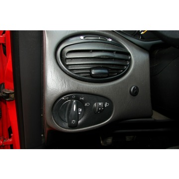 Ford Focus  Hatchback 2004,  1.6 benzyna - Na sprzedaż za 5 777,00 zł - Piła - zdjęcie 10