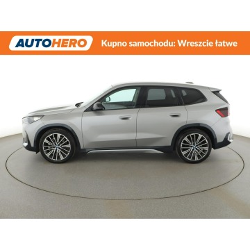 BMW iX1  SUV 2023 elektryczny, automat - Na sprzedaż za 139 800 zł - Warszawa - zdjęcie 2
