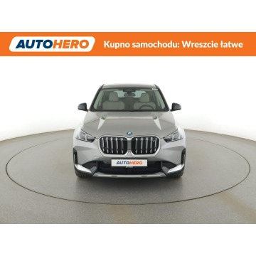 BMW iX1  SUV 2023 elektryczny, automat - Na sprzedaż za 139 800 zł - Warszawa - zdjęcie 12