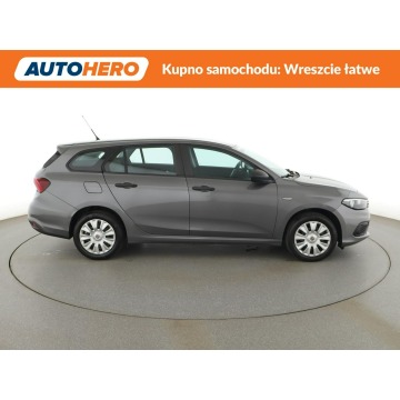 Fiat Tipo  Kombi 2019,  1.4 benzyna - Na sprzedaż za 40 900 zł - Warszawa - zdjęcie 9