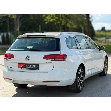 Volkswagen Passat  Kombi 2017,  1.6 diesel, automat - Na sprzedaż za 39 900 zł - Mrągowo - zdjęcie 10