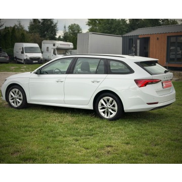 Skoda Octavia  Kombi 2023,  1.5 benzyna, automat - Na sprzedaż za 64 900 zł - Łódź - zdjęcie 6