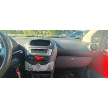 Citroen C1  Hatchback 2009,  1.0 benzyna - Na sprzedaż za 6 400,00 zł - Goczałkowice-Zdrój - zdjęcie 10
