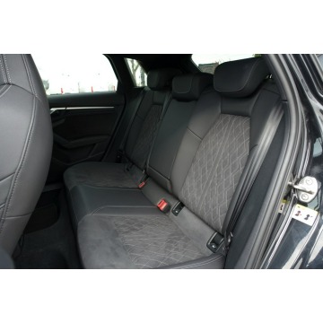 Audi S3  Hatchback 2022,  2.0 benzyna, automat - Na sprzedaż za 156 800 zł - Pęcice - zdjęcie 12