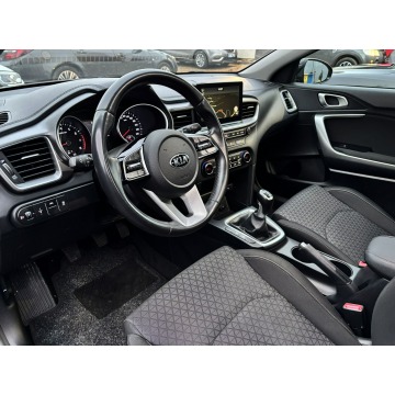 Kia Ceed  Kombi 2019,  1.4 benzyna - Na sprzedaż za 55 000 zł - Tychy - zdjęcie 9