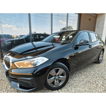 BMW Seria 1  Hatchback 2019,  1.5 benzyna - Na sprzedaż za 46 000 zł - Tychy - zdjęcie 2