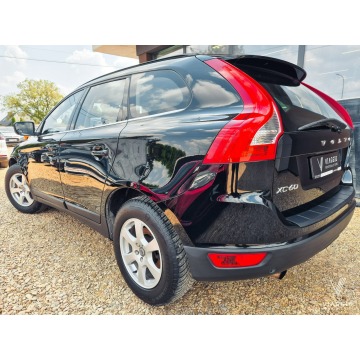Volvo   SUV 2012,  2.0 diesel - Na sprzedaż za 31 000 zł - Tychy - zdjęcie 4