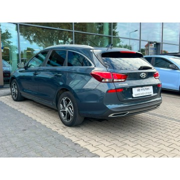 Hyundai i30  Kombi 2022,  1.5 benzyna - Na sprzedaż za 49 900 zł - Łódź - zdjęcie 6