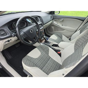 Volvo V40  Hatchback 2016,  2.0 diesel, automat - Na sprzedaż za 48 000 zł - Białogard - zdjęcie 5