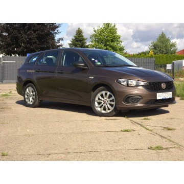 Fiat Tipo  Kombi 2018,  1.4 benzyna - Na sprzedaż za 34 000 zł - Białogard - zdjęcie 2
