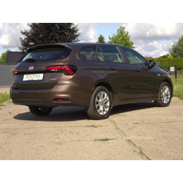 Fiat Tipo  Kombi 2018,  1.4 benzyna - Na sprzedaż za 34 000 zł - Białogard - zdjęcie 3