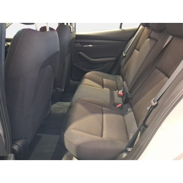 Mazda 3  Sedan/Limuzyna 2023,  2.0 benzyna, automat - Na sprzedaż za 88 900 zł - Swarzędz - zdjęcie 10
