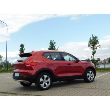 Volvo   SUV 2021,  1.5 benzyna, automat - Na sprzedaż za 83 980 zł - Żyrardów - zdjęcie 5