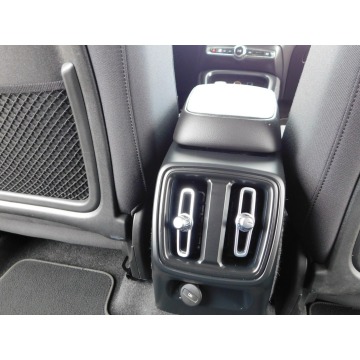 Volvo   SUV 2021,  1.5 benzyna, automat - Na sprzedaż za 83 980 zł - Żyrardów - zdjęcie 12
