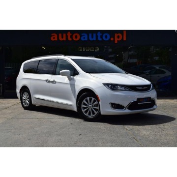 Chrysler Pacifica  Minivan/Van 2016,  3.6 benzyna, automat - Na sprzedaż za 86 900 zł - Warszawa - zdjęcie 3