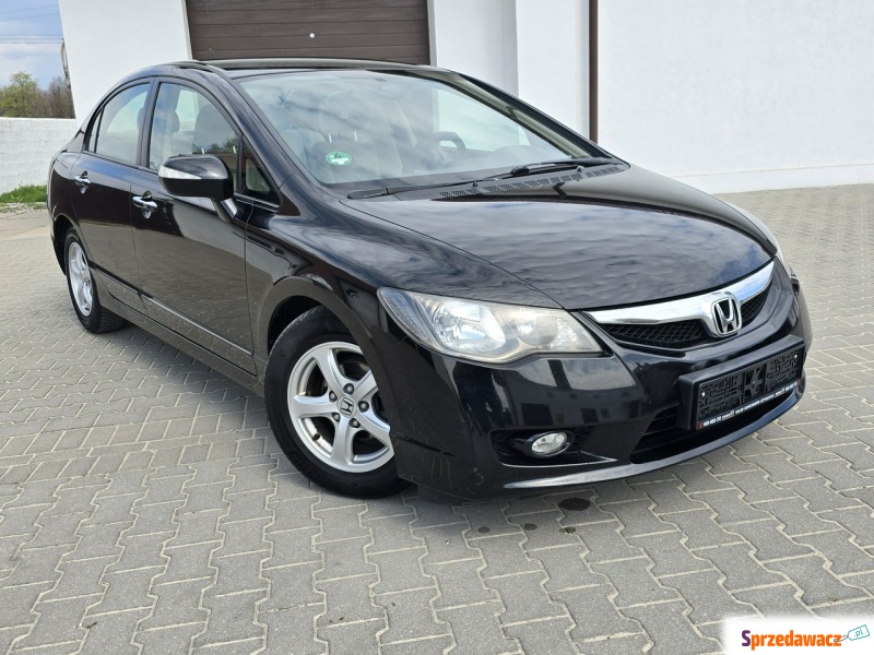 Honda Civic  Sedan/Limuzyna 2010,  1.3 hybryda, automat - Na sprzedaż za 18 900 zł - Kutno