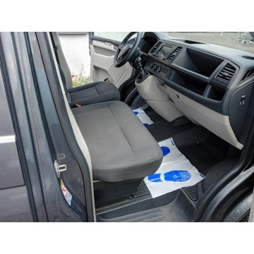 Volkswagen Caravelle 2018,  1968.0 diesel - Na sprzedaż za 99 000 zł - Janów Lubelski - zdjęcie 7