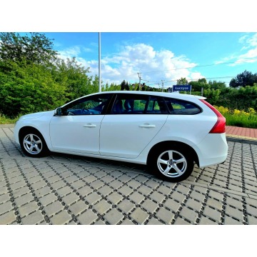 Volvo V60  Kombi 2017,  2.0 diesel, automat - Na sprzedaż za 48 900 zł - Więcławice Stare - zdjęcie 6