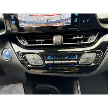 Toyota C-HR  SUV 2018,  1.8 hybryda, automat - Na sprzedaż za 69 900 zł - Kotarwice - zdjęcie 11