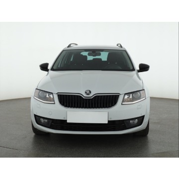 Skoda Octavia  Kombi 2014,  2.0 diesel - Na sprzedaż za 37 999 zł - Piaseczno - zdjęcie 2