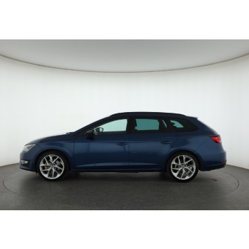 Seat Leon  Kombi 2015,  2.0 diesel, automat - Na sprzedaż za 35 999 zł - Piaseczno - zdjęcie 4