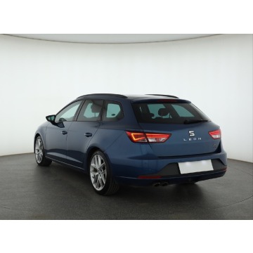 Seat Leon  Kombi 2015,  2.0 diesel, automat - Na sprzedaż za 35 999 zł - Piaseczno - zdjęcie 5