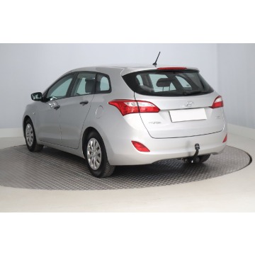 Hyundai i30  Kombi 2016,  1.4 benzyna - Na sprzedaż za 35 999 zł - Zabrze - zdjęcie 5