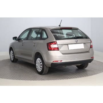 Skoda Rapid  Hatchback 2018,  1.0 benzyna - Na sprzedaż za 31 999 zł - Zabrze - zdjęcie 5
