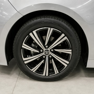 Toyota Corolla  Sedan/Limuzyna 2022,  1.8 hybryda, automat - Na sprzedaż za 69 897 zł - Białystok - zdjęcie 10