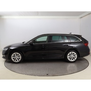 Skoda Octavia  Kombi 2021,  2.0 diesel, automat - Na sprzedaż za 69 999 zł - Bielany Wrocławskie - zdjęcie 4