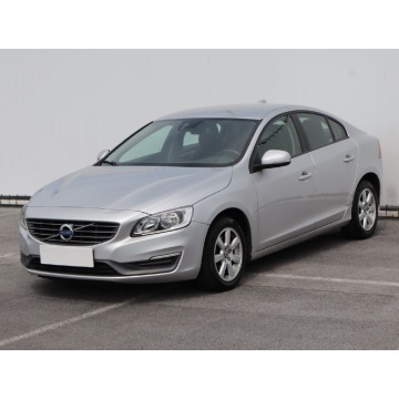 Volvo S60  Liftback 2014,  1.6 diesel - Na sprzedaż za 27 999 zł - Lublin - zdjęcie 3