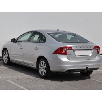 Volvo S60  Liftback 2014,  1.6 diesel - Na sprzedaż za 27 999 zł - Lublin - zdjęcie 5